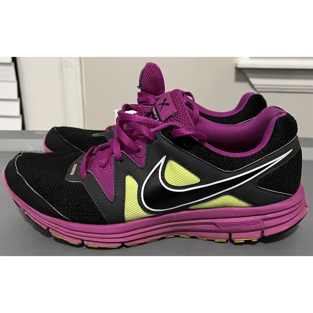 Size 8 - Nike Lunarfly 3 Low Black W